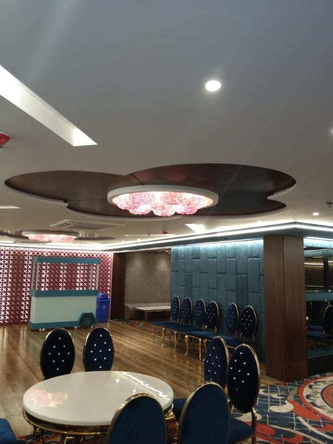 Hotel Smily Ludhiana Buitenkant foto