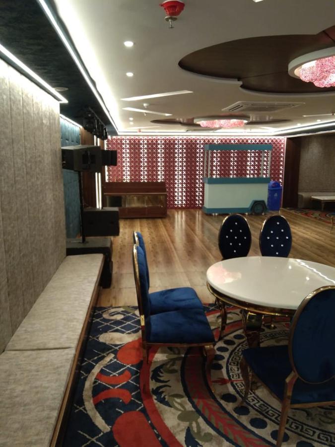 Hotel Smily Ludhiana Buitenkant foto